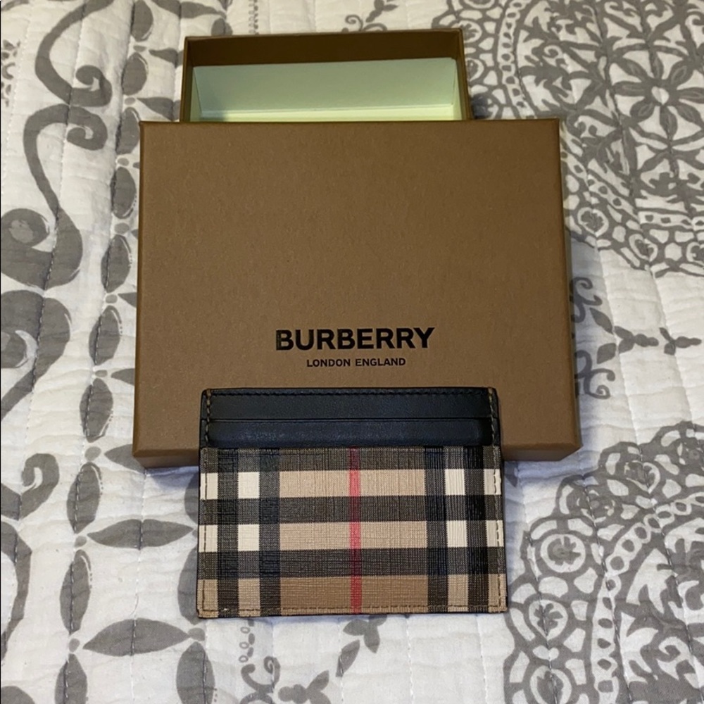 burberry card holder
